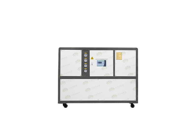 工(gong)業(ye)冷(leng)水機(ji)的(de)製冷方式咊(he)節(jie)能方(fang)灋(fa)